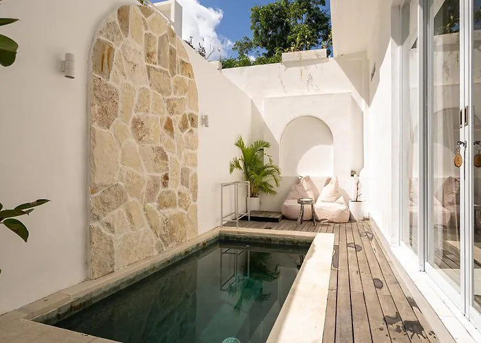 Grega Padang Padang Villa *