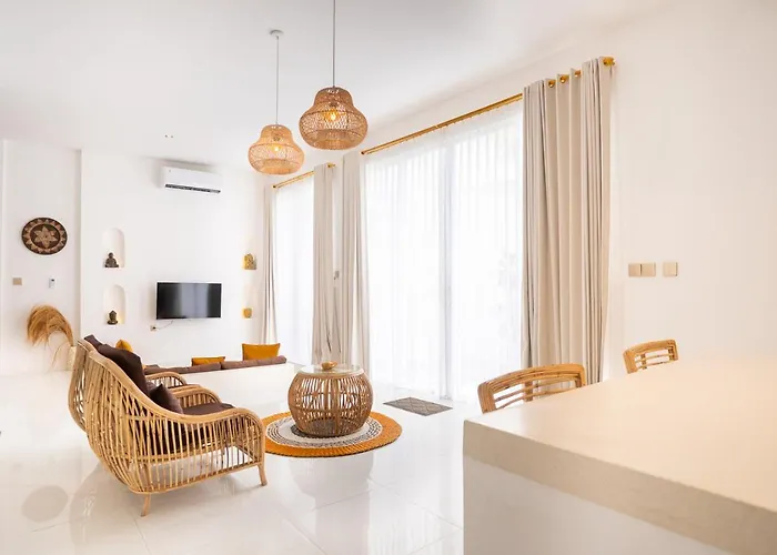 Villa Grega Padang Padang *